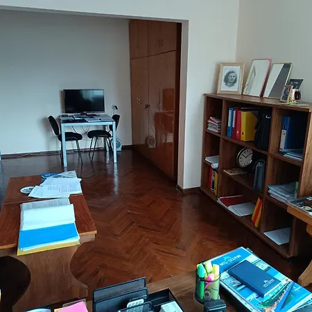 на центъра на до фонтаните Apartament